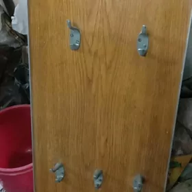 Вешалка настенная