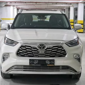 Toyota Highlander 2020