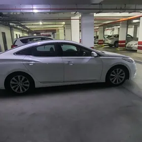 Hyundai Azera 2012