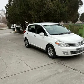 Nissan Versa 2010