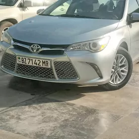 Toyota Camry 2017
