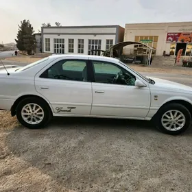 Toyota Camry 1997