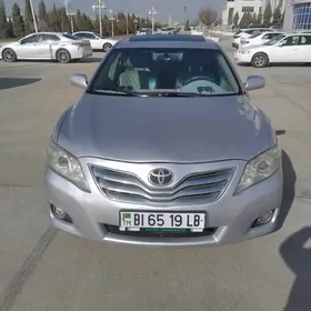 Toyota Camry 2010