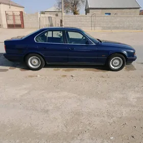 BMW 525 1990