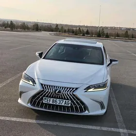 Lexus ES 350 2020