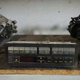 Mitsubishi климат контроль