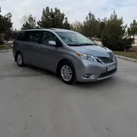 Toyota Sienna 2017