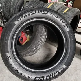 255 55 19 MICHELIN TEKER