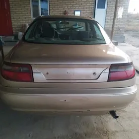 Toyota Carina 1993