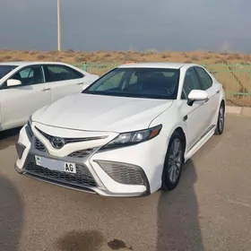 Toyota Camry 2022