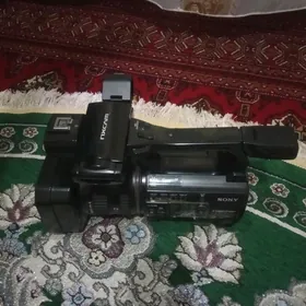 Sony nx 100.     2 pakalenyasy