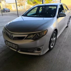 Toyota Camry 2013