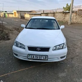 Toyota Camry 2000