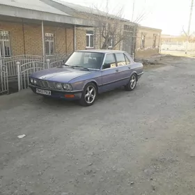 BMW 525 1985