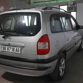 Opel Zafira 2004