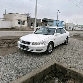Toyota Camry 2001
