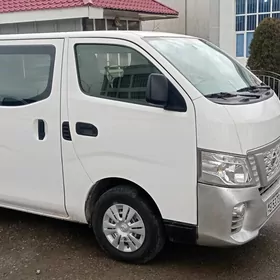 Nissan Urvan 2021