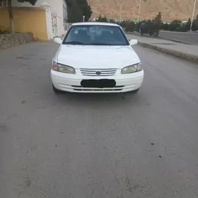 Toyota Camry 1997