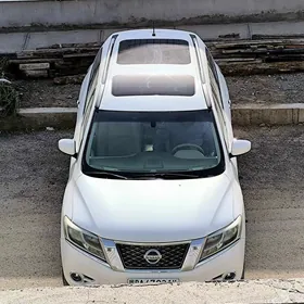 Nissan Pathfinder 2013