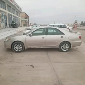 Toyota Camry 2003