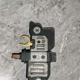 Мерседес Бенз динамын запчасти