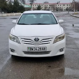 Toyota Camry 2010