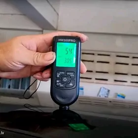 Galyňlyk ölçeýjisi HW300P