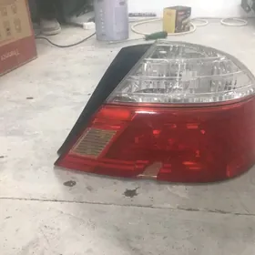 Toyota Avalon faralary