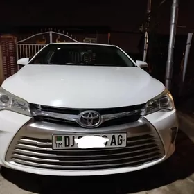 Toyota Camry 2016
