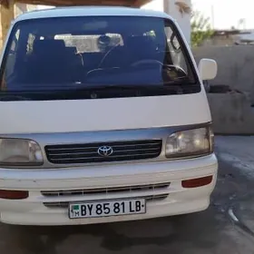 Toyota Hiace 1990