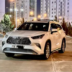 Toyota Highlander 2022