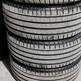 235 45 18 Mishelin 24Ý