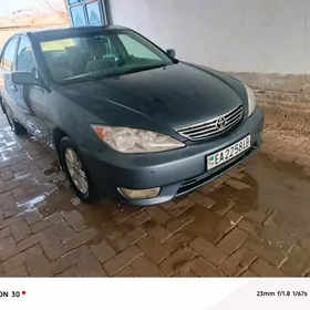 Toyota Camry 2004