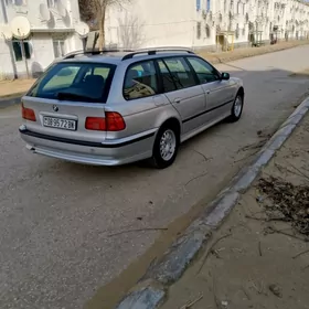 BMW E39 1998