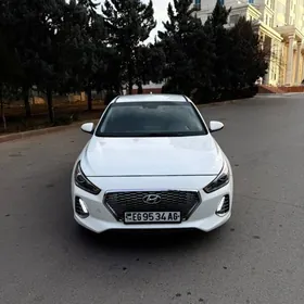 Hyundai Elantra GT 2020
