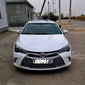 Toyota Camry 2016