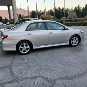 Toyota Corolla 2013
