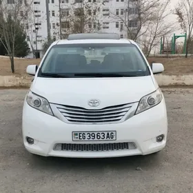 Toyota Sienna 2012