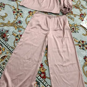 брючный костюм 60 m.Dwoýka