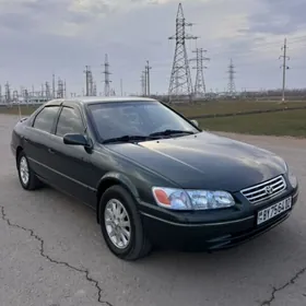 Toyota Camry 1999