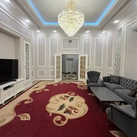 Podwoyskiy elitka 4 komnat jay