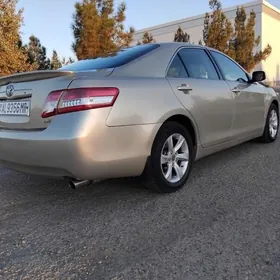 Toyota Camry 2011