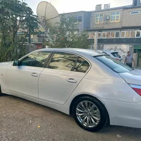 BMW E60 2004
