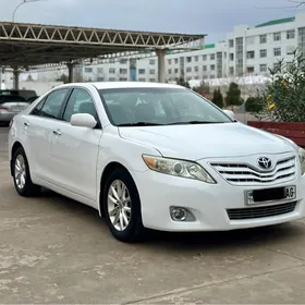 Toyota Camry 2010
