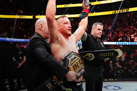 Getji UFC-niň ýeňil agramly iň gowy söweşijileriniň reýtinginde Sarukýandan öňe geçdi