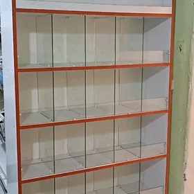 Polka, Witrina, Magazin