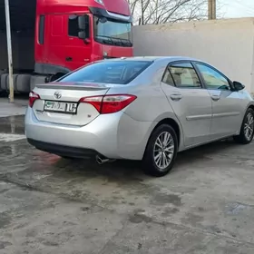Toyota Corolla 2015