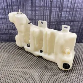 бочок омывателя BMW E39 Бмв