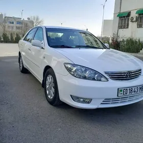 Toyota Camry 2004