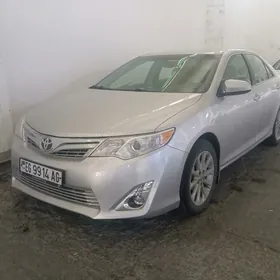 Toyota Camry 2012